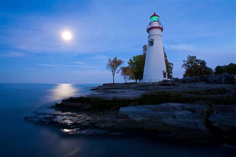 Discover Ohio's Lake Erie Lighthouses | Marblehead lighthouse, Ohio ...