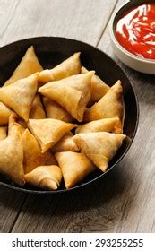 Samosa Indian Deep Fried Appetizers Selective Stock Photo 293255255 ...