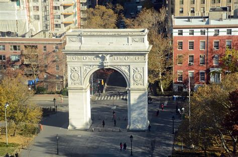 04 New York Washington Square Park Washington Arch In Autumn From NYU ...