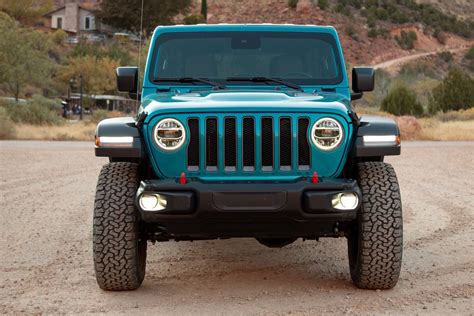 2020 Jeep Wrangler EcoDiesel: 7 Pros and 4 Cons | Cars.com