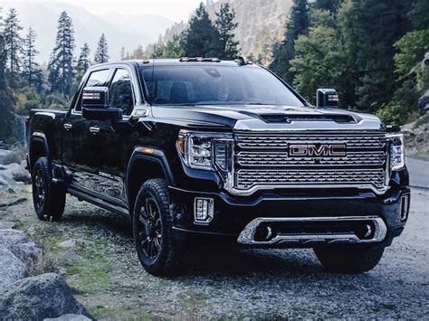 Meet the 2022 GMC Sierra HD Denali Black Diamond Edition