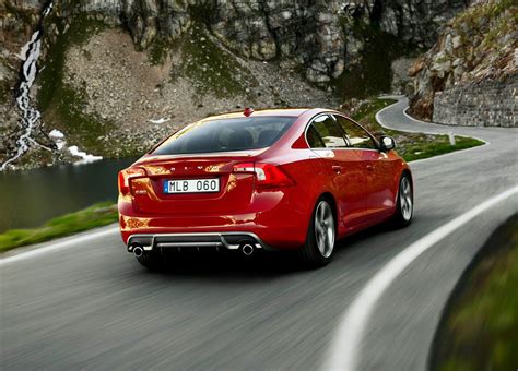 2011 Volvo S60 R-Design | Top Speed