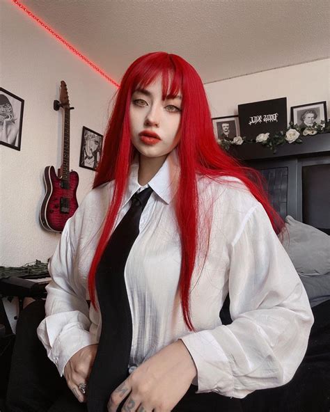 Makima cosplay | Fashion, Cool outfits, Red leather jacket