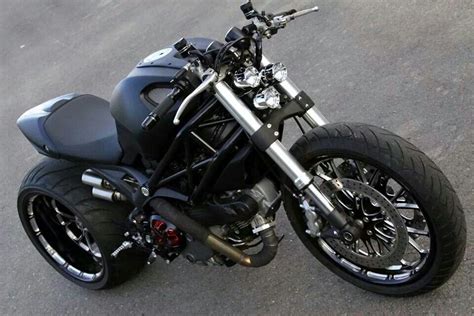 Pin by Roger Thompson on Bikes & Bikers | Ducati monster, Ducati ...