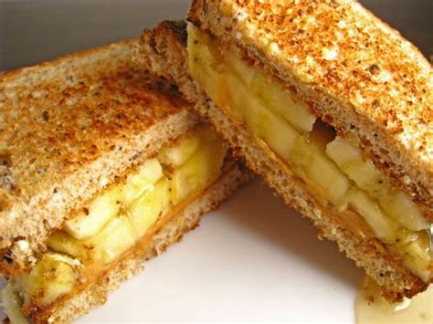 Peanut Butter and Banana Sandwich | Sandwich Recipes