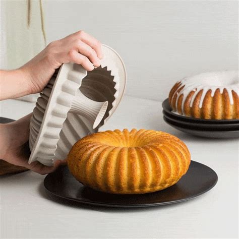 Artistic Silicone Baking Mold – MustardCream | Essen und trinken, Essen ...