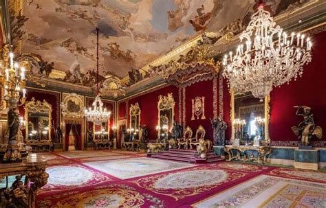 Take A Look Inside The Royal Palace of Madrid - Decor Tips