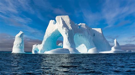 Is This The Beginning Of The End Of The World’s Largest Iceberg In Ant