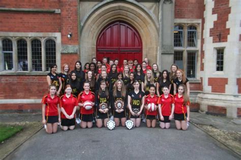 King Henry VIII School netball teams - CoventryLive