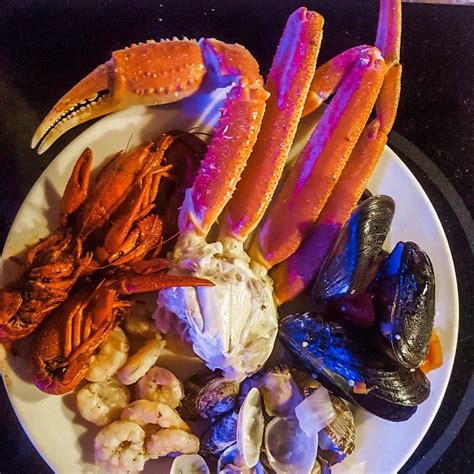 Seafood buffet with all you can eat crab legs, shrimp, oysters and more ...