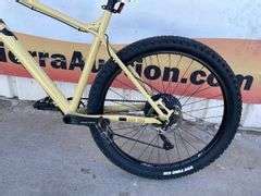 DiamondBack Mountain Bike - Sierra Auction Management Inc