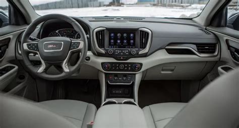 The 2019 GMC Terrain Dazzles and Disappoints