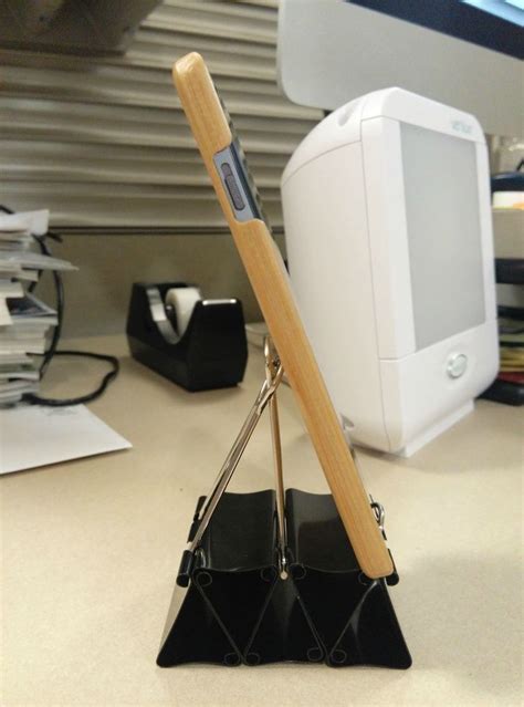 DIY - Binder Clip Cell Phone Stand (with room for USB!) | Diy phone ...