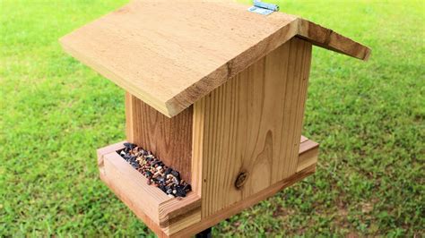 [39+] Wooden Bird Feeder Designs