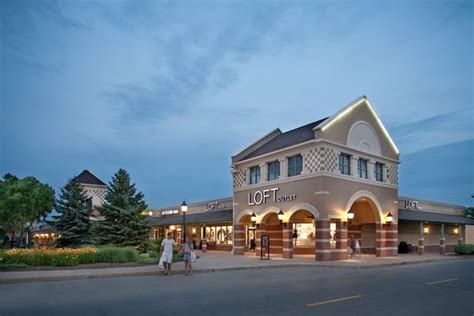 GROVE CITY PREMIUM OUTLETS - Updated January 2025 - 95 Photos & 97 ...