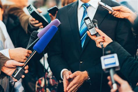 How to Conduct A Good Interview: Journalism Tips