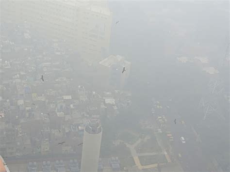 Delhi, northern cities remain engulfed in smog - Telegraph India