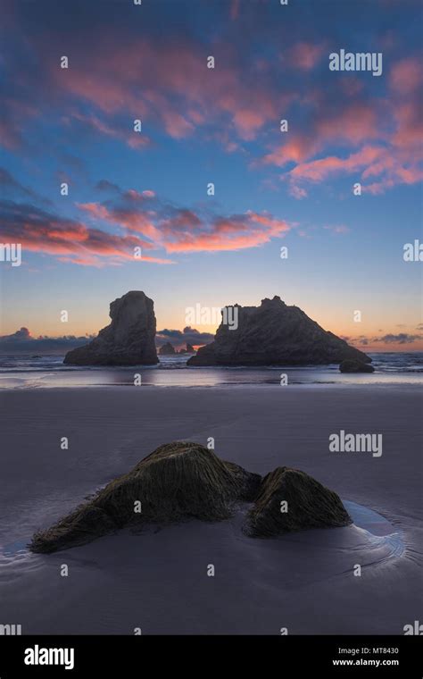 Bandon Beach Sunset Stock Photo - Alamy