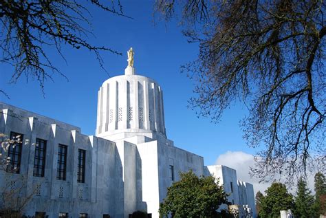 Free Oregon State Capitol Stock Photo - FreeImages.com