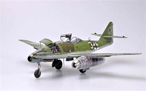 1:32 Scale Messerschmitt Me 262 A la Heavy ARMAMENT Trumpeter assembly ...