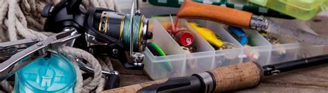 Build Your Own DIY Survival Fishing Kit