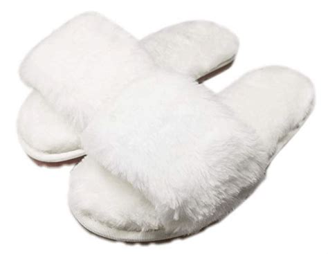 White fluffy slippers | Memory foam sandals, Slippers, Fur slippers