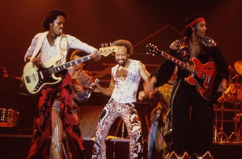 Earth, Wind and Fire. Live in Oakland, 1978. : r/OldSchoolCool