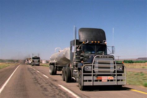 Convoy (1978) - Car movie review