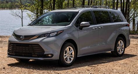 2024 Toyota Sienna Hybrid