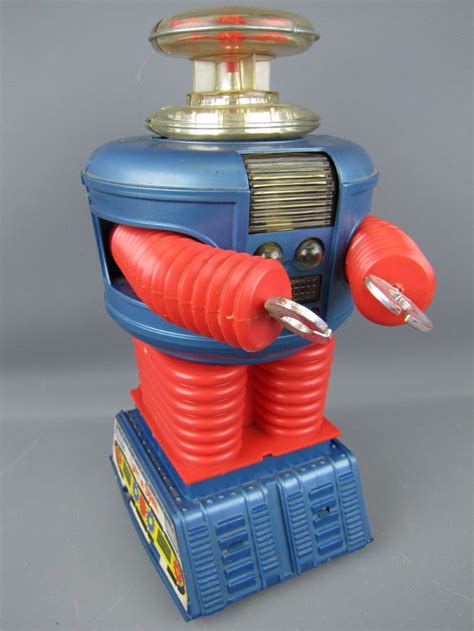 1966 Remco Lost In Space robot | Lost in space, Space toys, Vintage ...