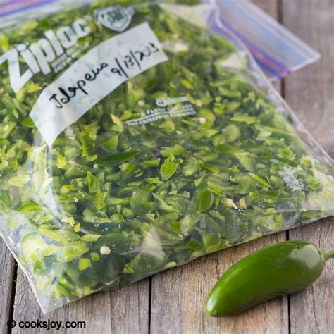 Cooks Joy - How to Freeze Jalapenos (Freezing Jalapenos)