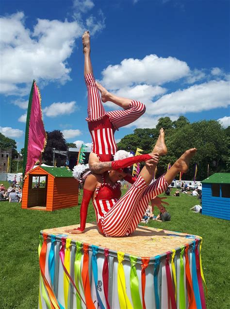 Acrobatic Acts | Circus Antics | Hire Acrobatic Acts