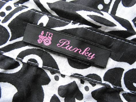 Iron On Woven Labels | Embroidered Fabric Labels | www.itsminelabels.com