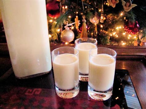 Ponche Crema {Venezuelan Eggnog Recipe} - SAVOIR FAIRE by enrilemoine