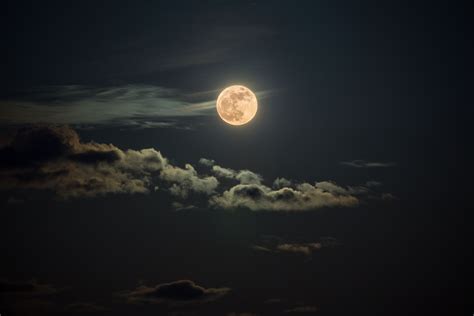 Full Moon With Clouds Pictures