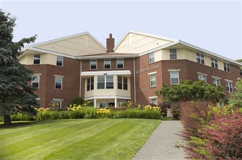 Housing Options | Residence Halls & Houses | Endicott College