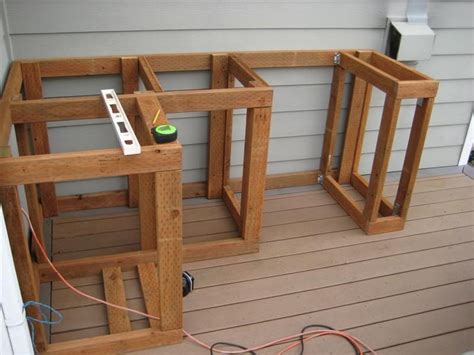 DIY Home Decor: How to Build Outdoor Kitchen Cabinets?