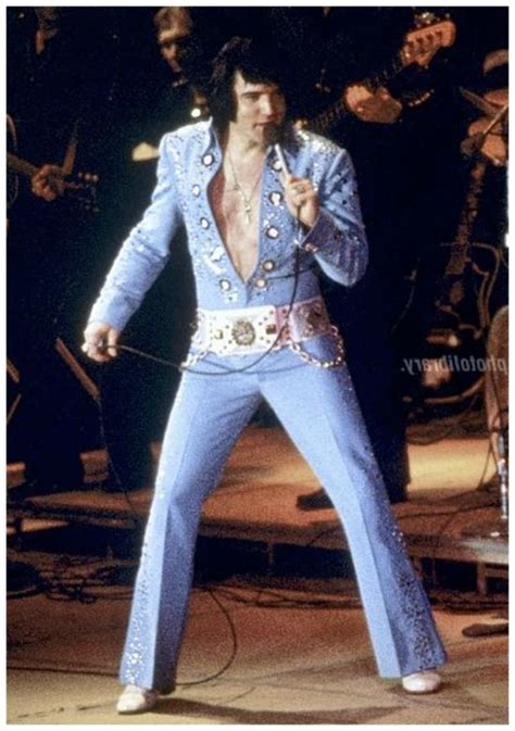 439 best Elvis on Tour/ Elvis on Stage images on Pinterest | Stage ...