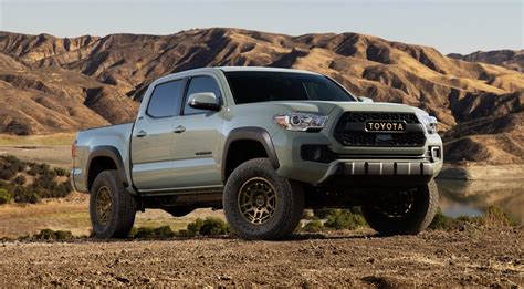 New 2022 Toyota Tacoma Trail Edition With Factory Lift Kit Is Ready for ...