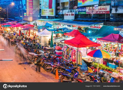 Chiang mai Night market – Stock Editorial Photo © asiastock #172110472