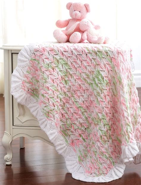 10 baby blankets in Bernat yarns | LoveKnitting