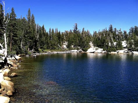 Crystal Lake Hike in the Mammoth Lakes Basin, California