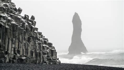 Researchers Find Oldest Viking Settlement In Iceland, Rewriting History ...