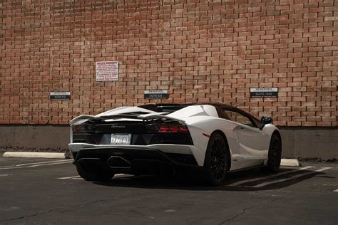 Lamborghini White Aventador S - Premier Auto Nashville