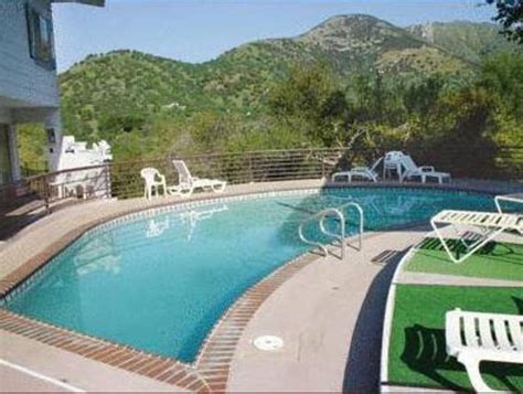 Sierra Lodge Three Rivers in Three Rivers (CA) - Room Deals, Photos ...