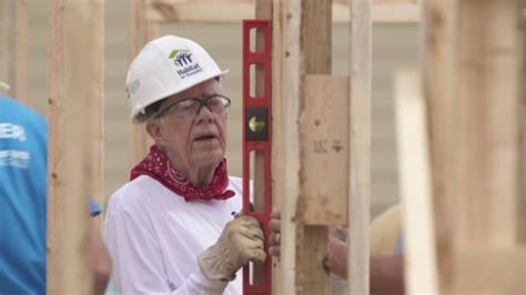 Former U.S. president Jimmy Carter giving boost to Habitat for Humanity ...