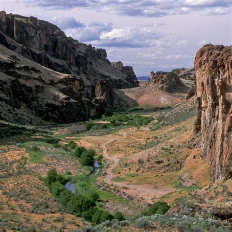 A Hiker’s Guide to the Owyhee Canyonlands - Travel Oregon