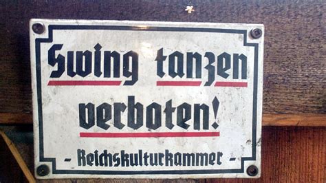 Swing tanzen verboten | Ein Verbotsschild aus dem 3. Reich v… | Flickr