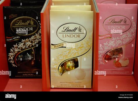 Lindt chocolate hi-res stock photography and images - Alamy