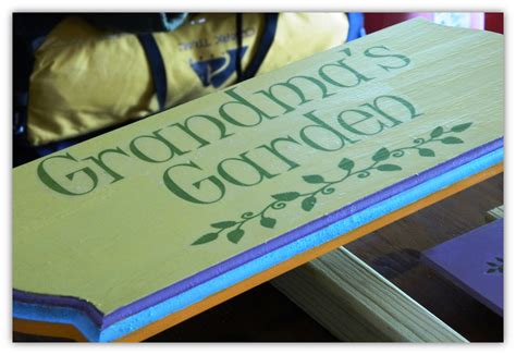 Crafty Kate: Grandma's Garden Signs